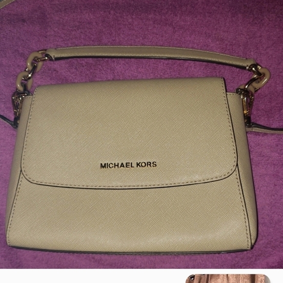 Michael Kors Handbags - Michael Kors Tan Shoulder Bag